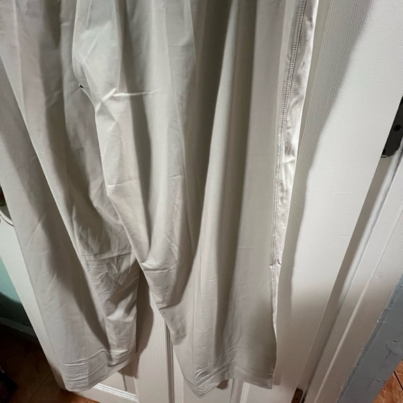 Athleta woman’s Cream Wide Leg Pants. NWT - Picture 15 of 16